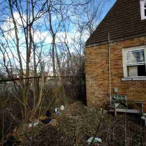 15045 manor (30).jpg